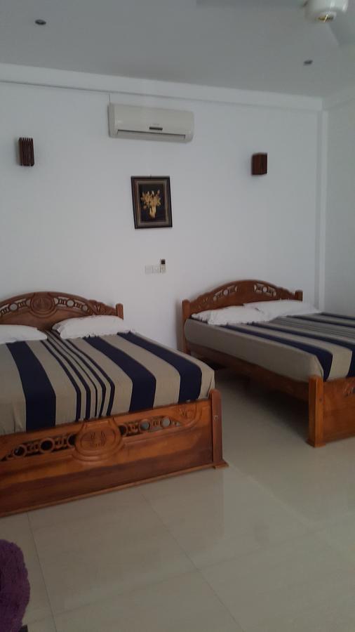 Lokuge Grand Resort Kataragama Exterior foto