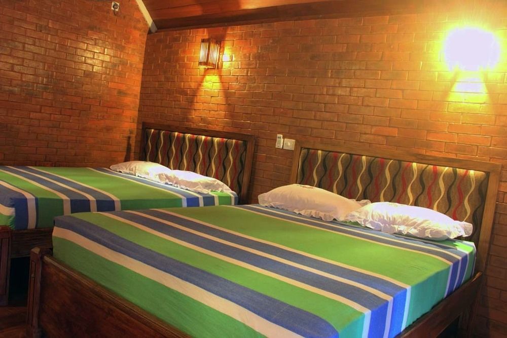 Lokuge Grand Resort Kataragama Exterior foto