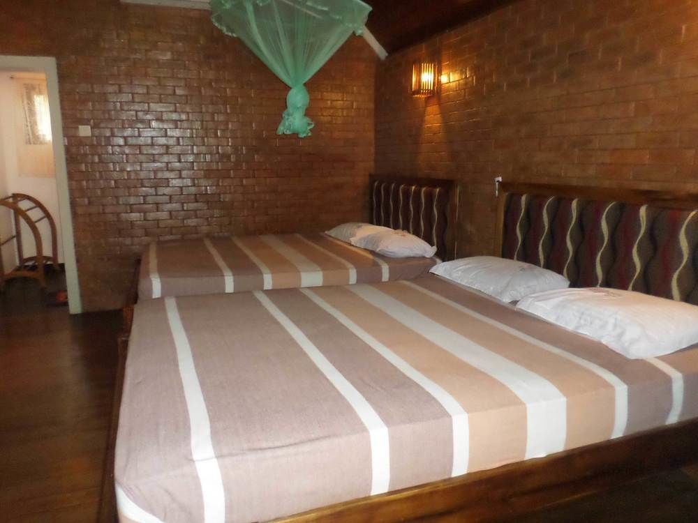 Lokuge Grand Resort Kataragama Exterior foto